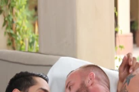 Derek Parkers large 10-Pounder nails A Load Out Of Bobby Hart