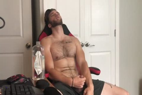 horny Hunk Keeps Cumming