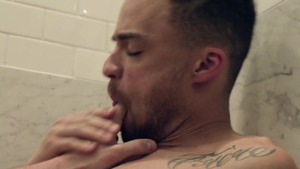 GodsOfMen - American Beaux Banks gets ass licked in the bed