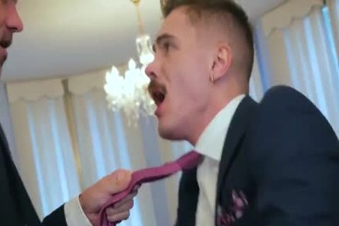 TWO BUSENESS Males FUCKUNG THEIR sex dildo