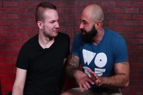 Bearback - Furry Hunks Atlas Grant & Devin Tyler nail In The Bear Den