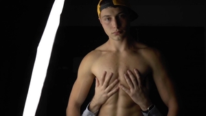EastBoys - Muscle gay gets nailing