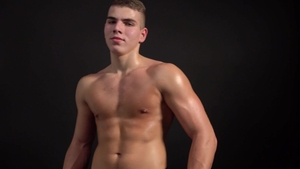EastBoys: Hard slamming with muscle bodybuilder