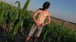 EastBoys.com: Very cute Johny Walsh straight guy handjob porn