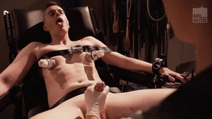 Club Inferno Dungeon: Tattooed loves good fucking