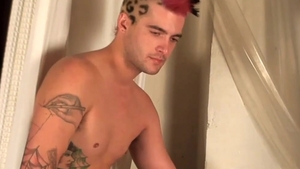 AlternaDudes - Hairy inked punk jacking off in the bath