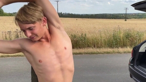 EastBoys - Amateur receives rough nailing