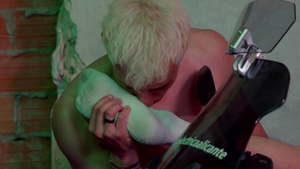 Sneaker kinks take Jake's mind by surprise