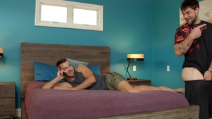 Next Door Originals: Amateur Roommates Explore Each Other