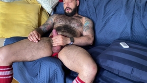 Men Over 30: Dark-haired Stud Takes on His Toy